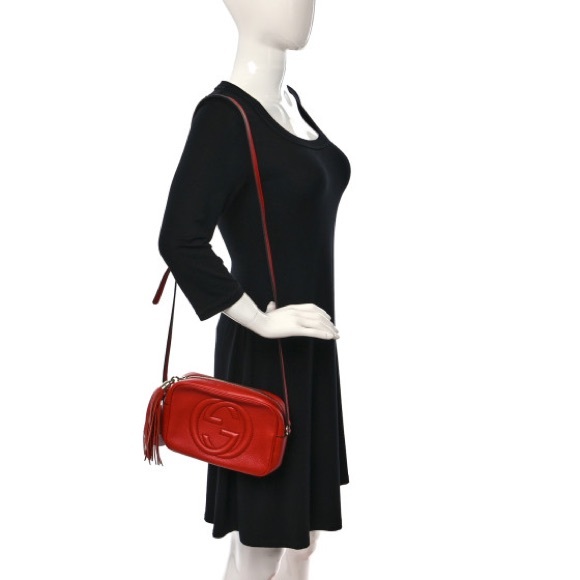 SOLD Gucci Red Camera Bag - Picture 3 of 17